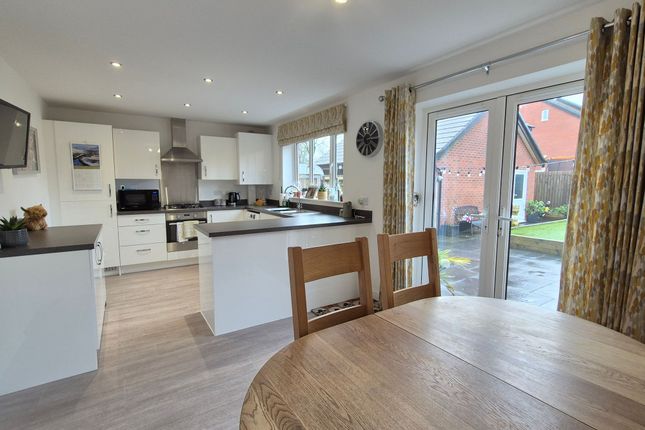 41 Horsepool Avenue, Markfield photo 2