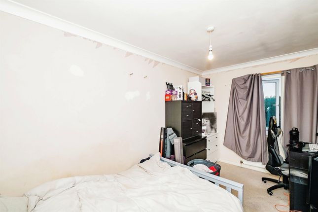 Terraced house for sale in Muirfield Road, Worthing