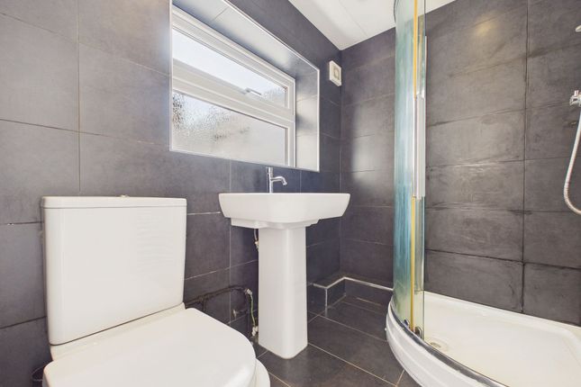 12 Wesley Street, Gateshead photo 4