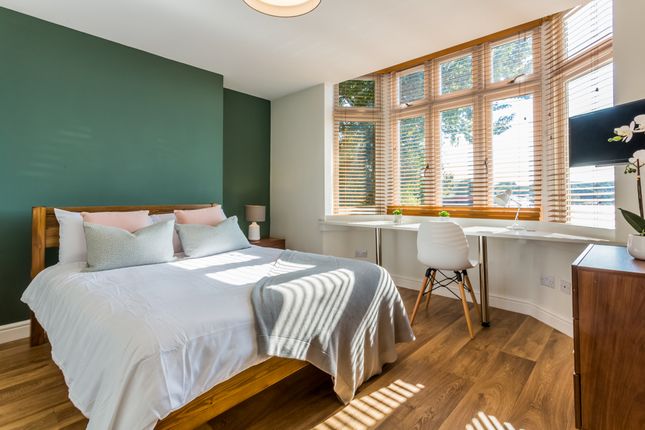 St Hilds Flat 1 Bedroom 10