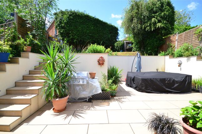 16, Tennyson Rise, West Sussex photo 3
