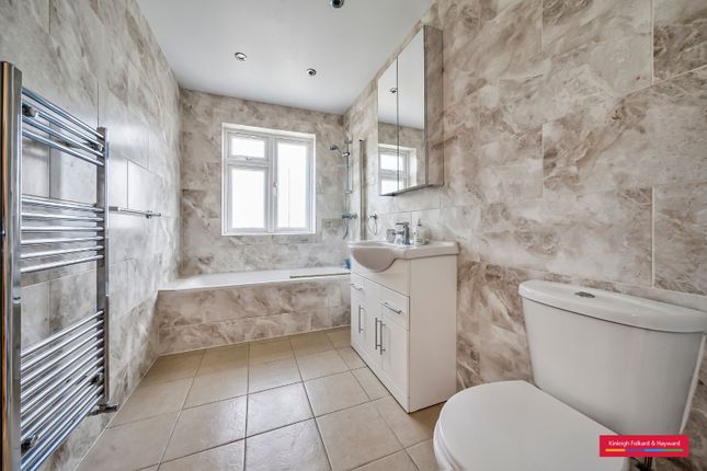 8, Britannia Road, London photo 4