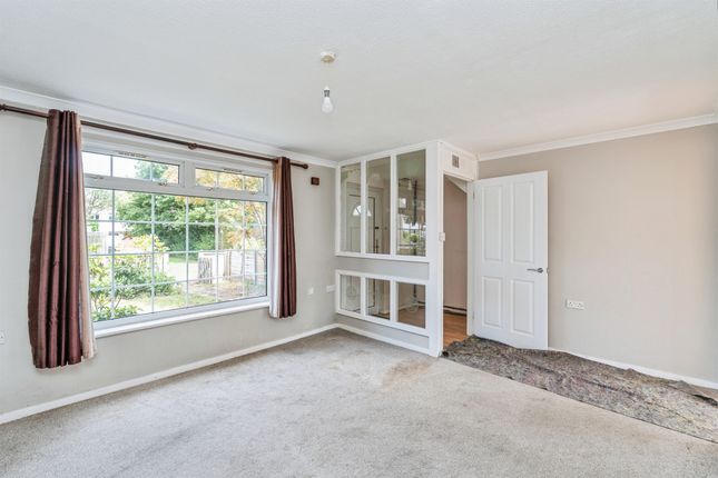 9, Norris Close, Romsey photo 3