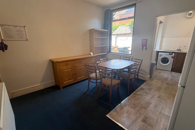 26, Sheffield photo 5