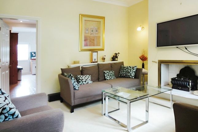 10, Altrincham Road, Cheshire photo 3