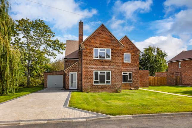 3-bed house on 24, York, £1,850/mo