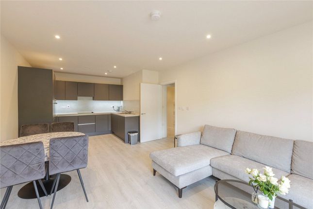 Flat 18, Tansy Apartments, 31, Inglis Way, London photo 2