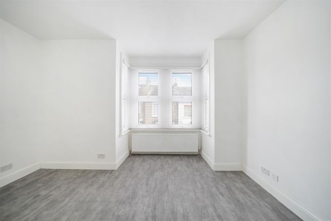Property for sale in Garfield Road, London