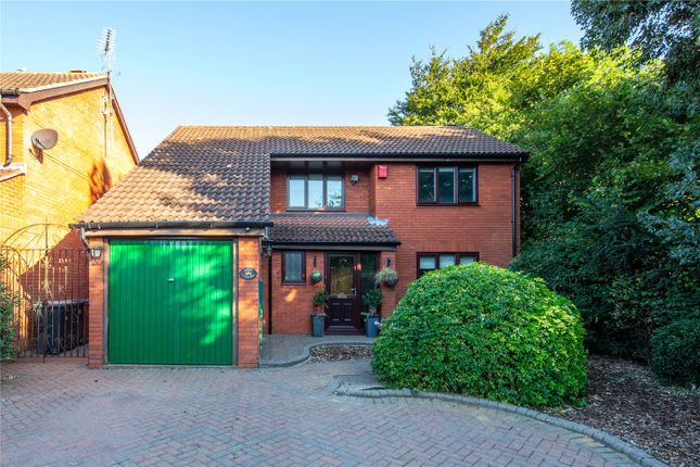 Thumbnail Detached house for sale in Copthorne, Luton, Bedfordshire