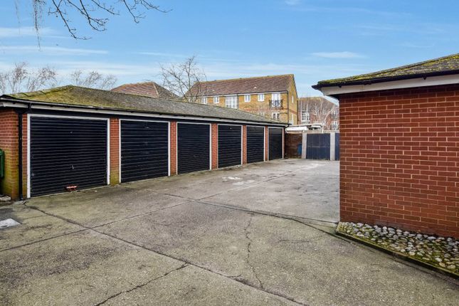 Ground Floor Flat, 25 Bowbank Close photo 3