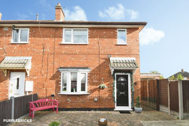 2-bed terraced on Usher Green, Lincoln, £180,000