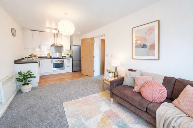 1-bed flat on Apartment 3, 2 Oriel Gardens, Salford, £118,000