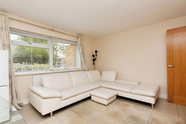 Flat for sale in Grove Cross Road, Camberley