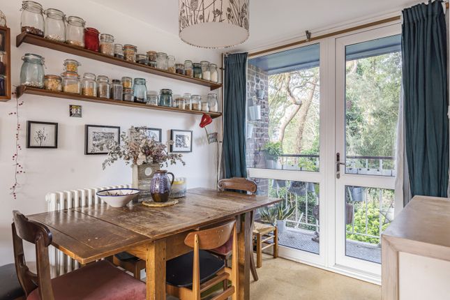 Flat for sale in Wykeham Crescent, Oxford, Oxfordshire