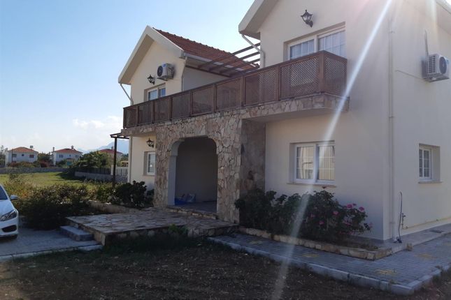 Villa for sale in Lapta