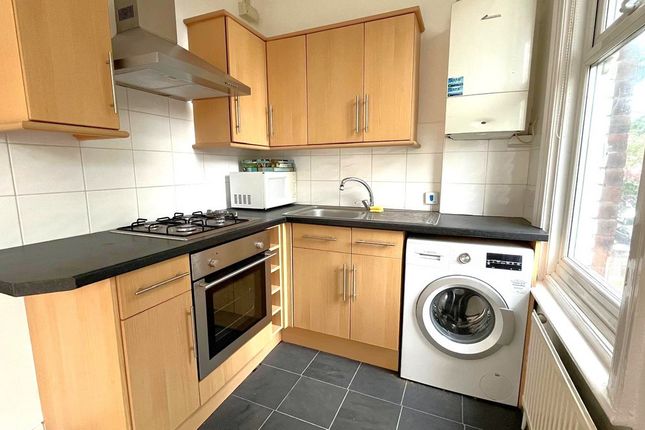 Flat 5, 21, Church Walk, Worthing photo 5