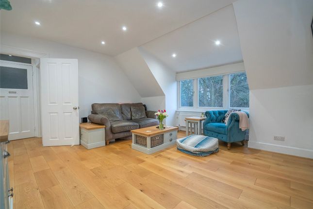 Flat 8,, Ailanthus House, Highgate photo 4