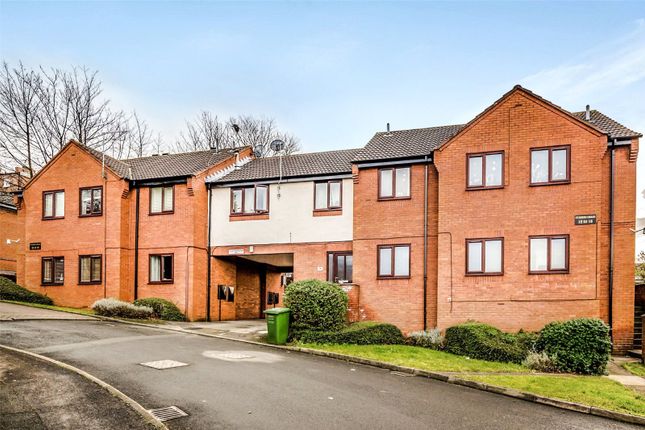 Thumbnail Flat for sale in St. Johns Chase, Wakefield, West Yorkshire