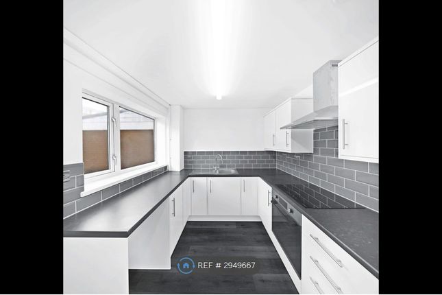 Trenewydd, Newtown, Ebbw Vale photo 4