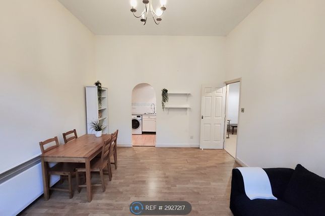 Flat, Benson Court Harston Drive, Enfield photo 3