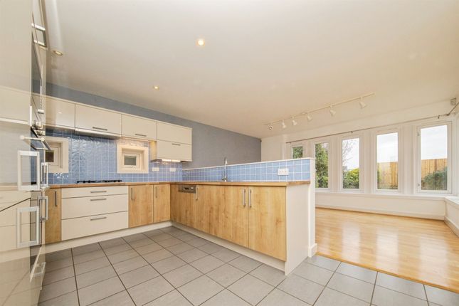 4, Barrow Mews, COLCHESTER photo 2