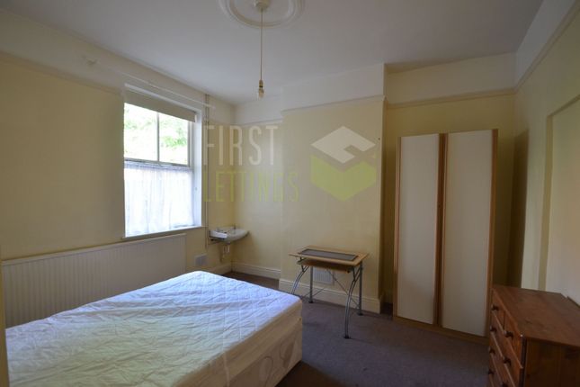 Terraced house to rent in Hobart Street, Highfields