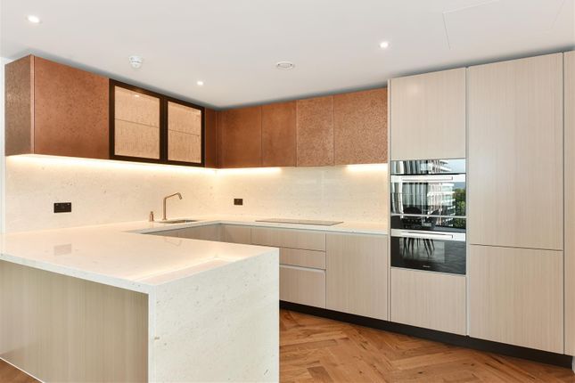 Flat 41, Fitzroy House, London photo 3