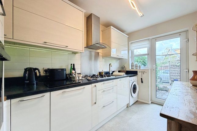 Flat 3, Old Barns,, High Street, Angmering photo 4