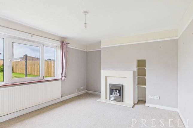 11 Caradoc Place, Haverfordwest photo 3