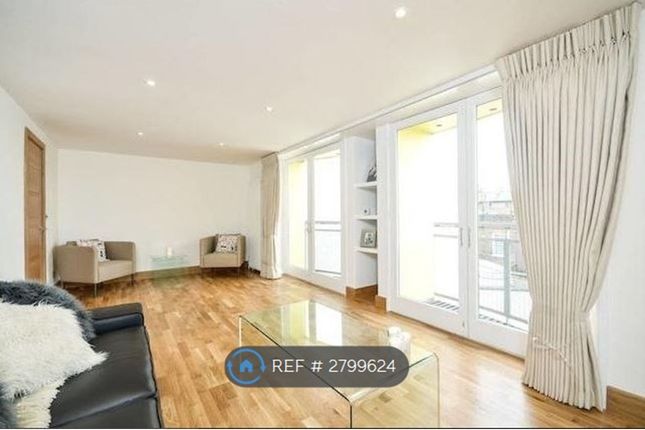 Flat, Ginsburg Yard, London photo 3