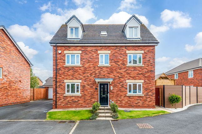 6, De Trafford Place, Leyland photo 4