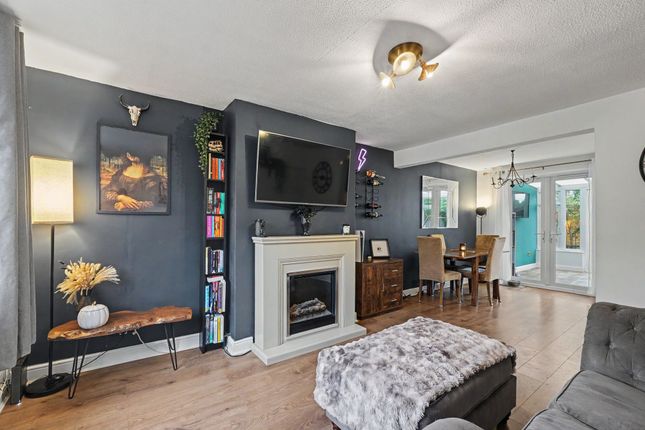 63 Settington Avenue, Chatham photo 2