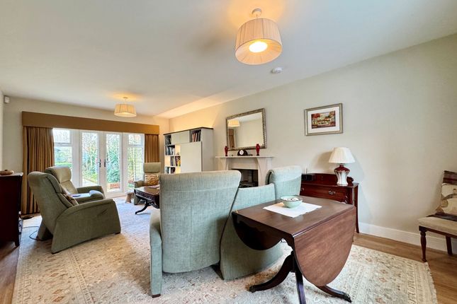 15 Woodlands Brook, Wantage photo 3