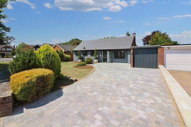 Image of 18 Earlswood Close, Aylesbury, HP21 7PG