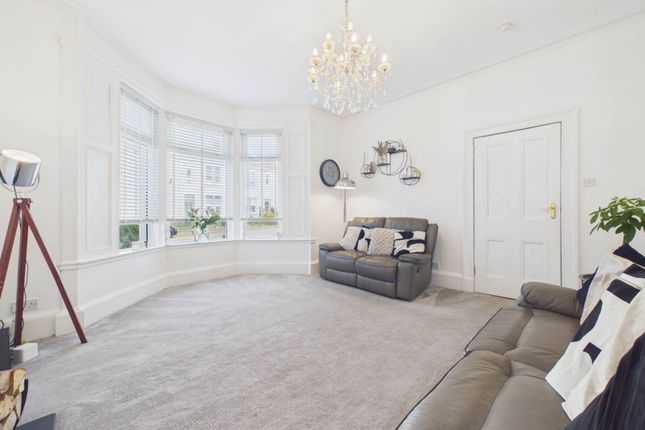 9, Holm Street, Carluke photo 4