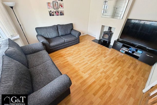 83 Greenfields Road, Kingswinford photo 2