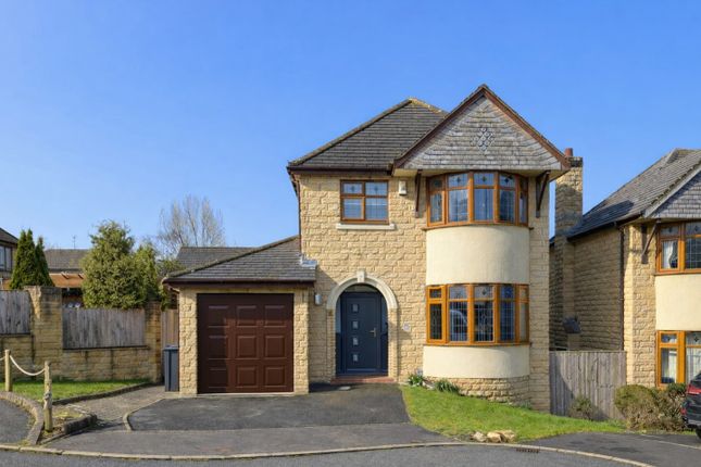 3-bed house on 26, VICTORIA CHASE, BRIGHOUSE, £330,000