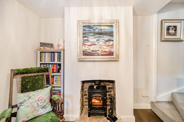 9, Bourne Grove, Lower Bourne, Farnham photo 4