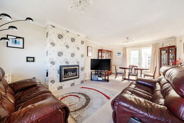 15, Duchy Gardens, Paignton photo 2