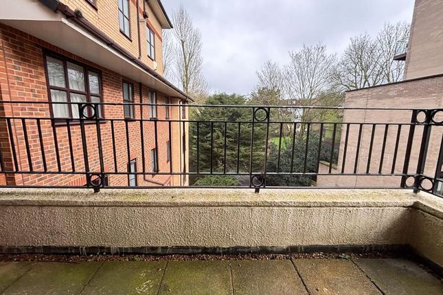 14, Portman Heights, West Heath Road, London photo 3