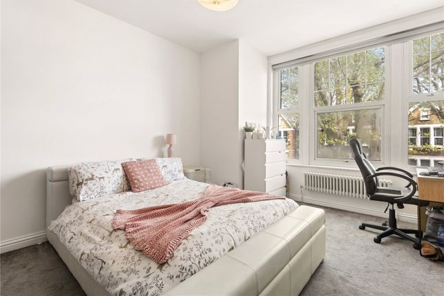 Flat 2, 48, Cavendish Road, London photo 3