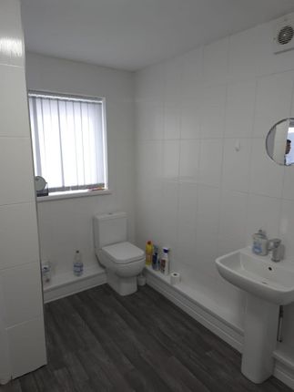 Room 4, 42, Rhondda Street, Swansea photo 4