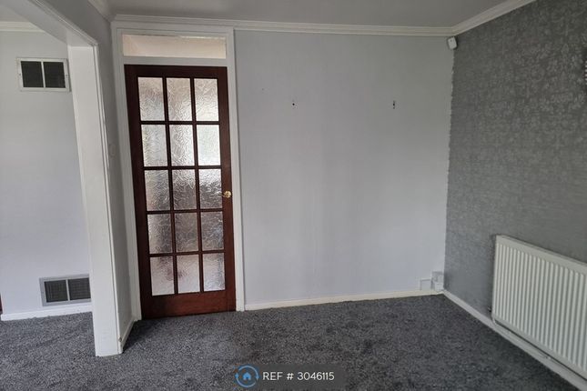 Broadfield Avenue, Prenton photo 5