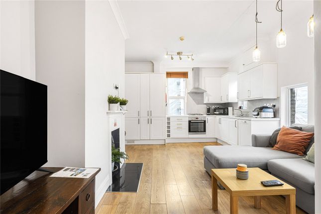 Kitchen/Reception
