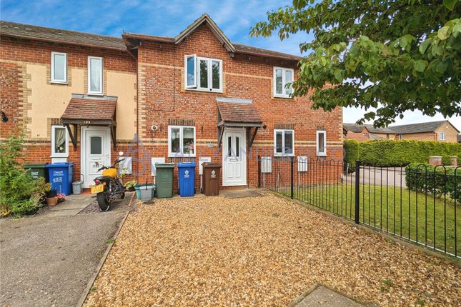Thumbnail Terraced house to rent in Spruce Drive, Bicester, Oxfordshire