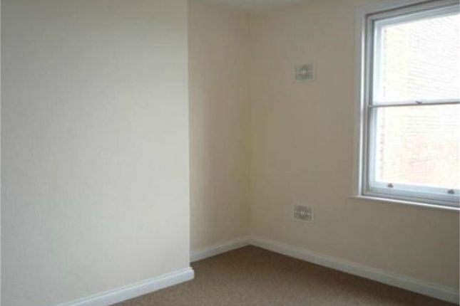 1 bed flat to rent in Fore Street, Wellington TA21