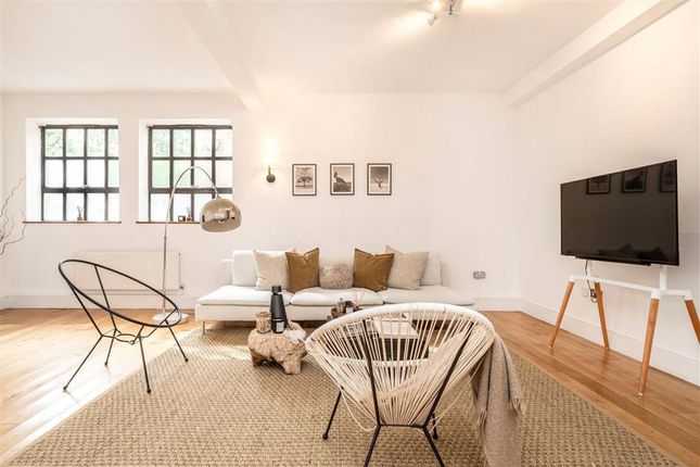 Ground Floor Flat, 70, Varden Street, London photo 3