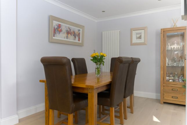 7, Blackwood Court, Pitreavie Castle, Dunfermline photo 4