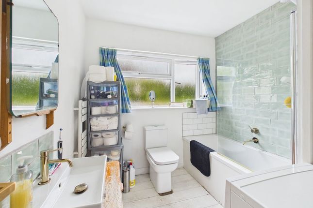 77, Helston Road, Penryn photo 3
