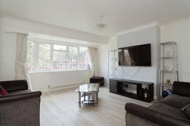 8, Cavendish Gardens, Redhill photo 2